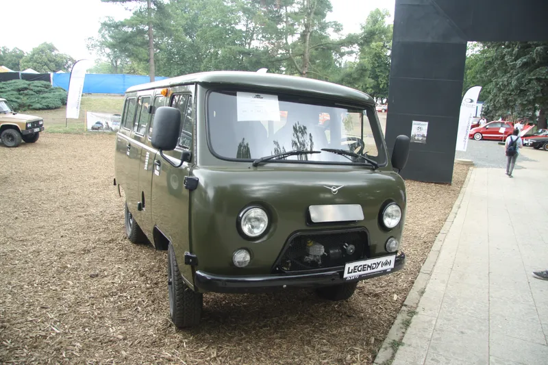 UAZ 452 Buchanka